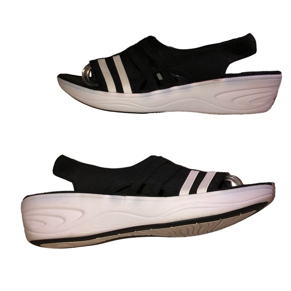 Easy Spirit Sandals, Black & White Low Wedges w/Stretchy Uppers SZ 9 1/2 - Picture 3 of 8